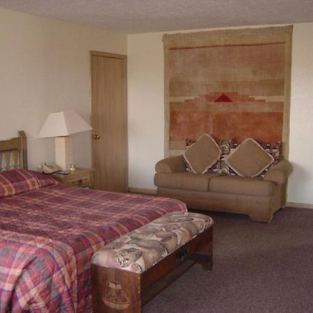 Pow Wow Inn Tucumcari Room photo